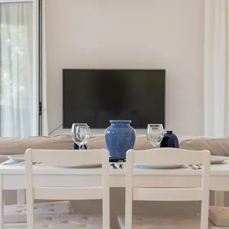 Garnelia And Garnolio Homes With Seaview